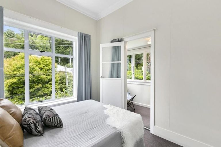 Photo of property in 66 Gladstone Road, Dalmore, Dunedin, 9010