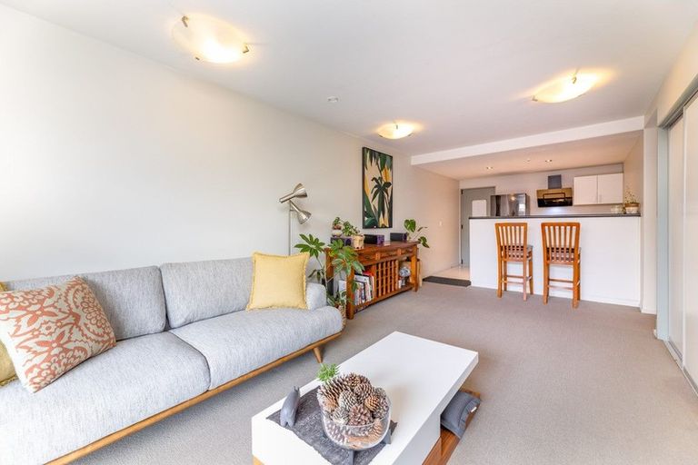 Photo of property in 2/14 Brougham Street, Addington, Christchurch, 8024