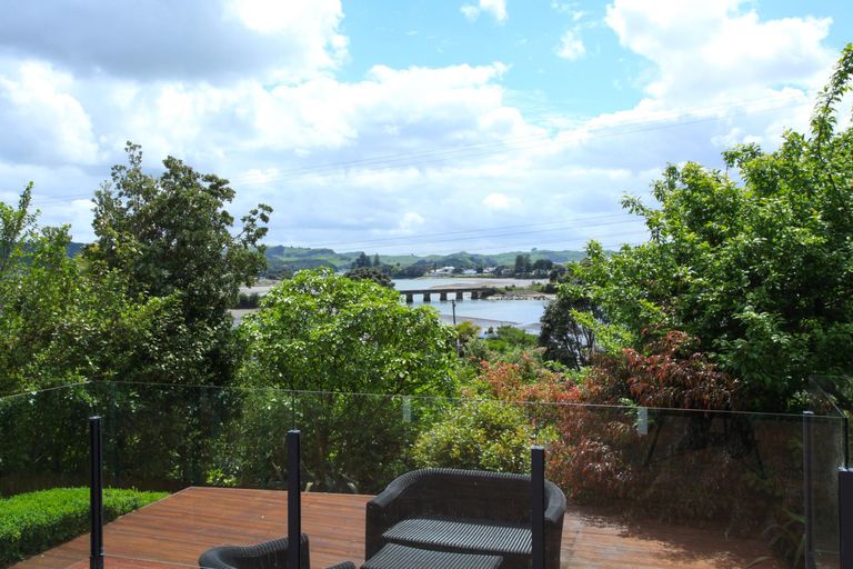Photo of property in 21 Opotoru Road, Raglan, 3225