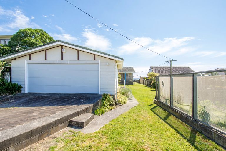 Photo of property in 359 Pukehina Parade, Pukehina, Te Puke, 3189
