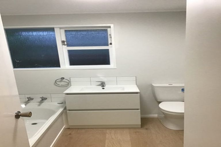 Photo of property in 13a Waddington Drive, Naenae, Lower Hutt, 5011