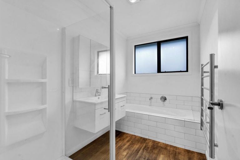 Photo of property in 4/31 Links Drive, Waiwhakaiho, New Plymouth, 4312