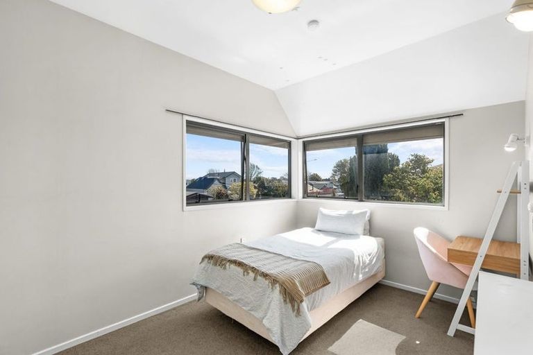 Photo of property in 84 Idris Road, Fendalton, Christchurch, 8052