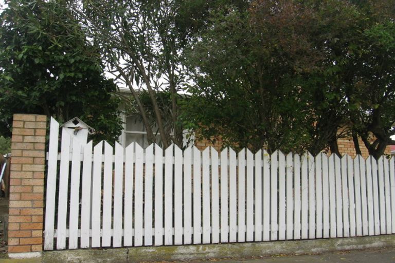 Photo of property in 8 Tararua Terrace, Cloverlea, Palmerston North, 4412