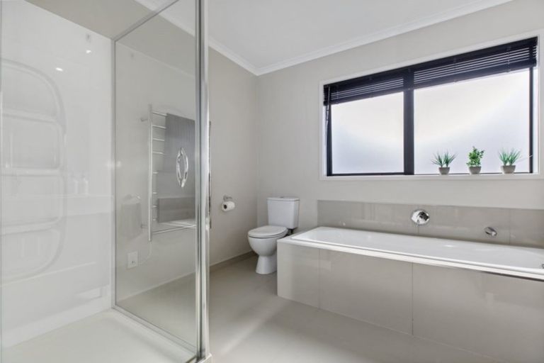 Photo of property in 79 Rathmar Drive, Manurewa, Auckland, 2105