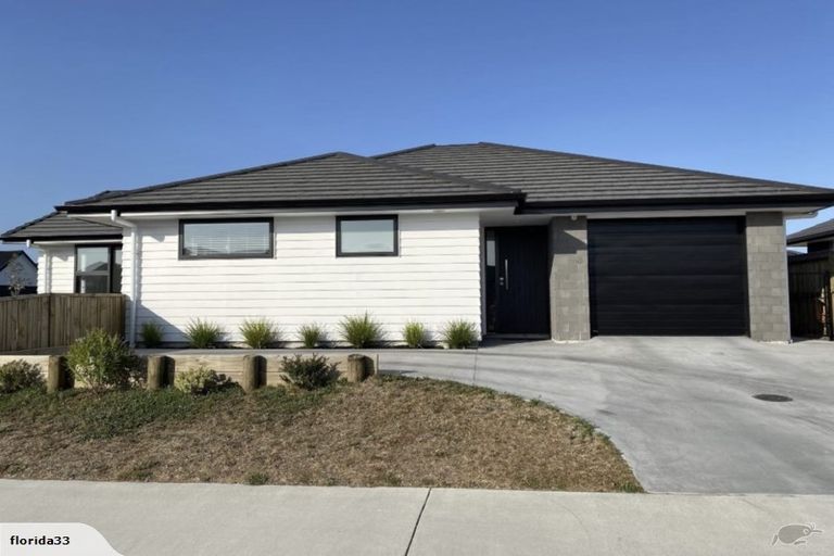 Photo of property in 2 Monaro Place, Papamoa, 3118