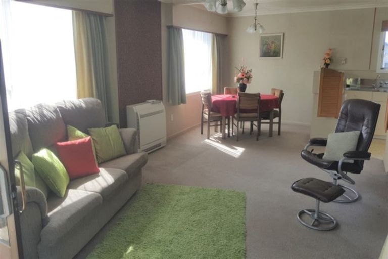 Photo of property in 69 Rhodes Street, Waimate, 7924