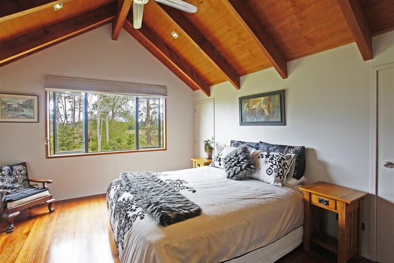 Photo of property in 1085 Leigh Road, Matakana, Warkworth, 0985