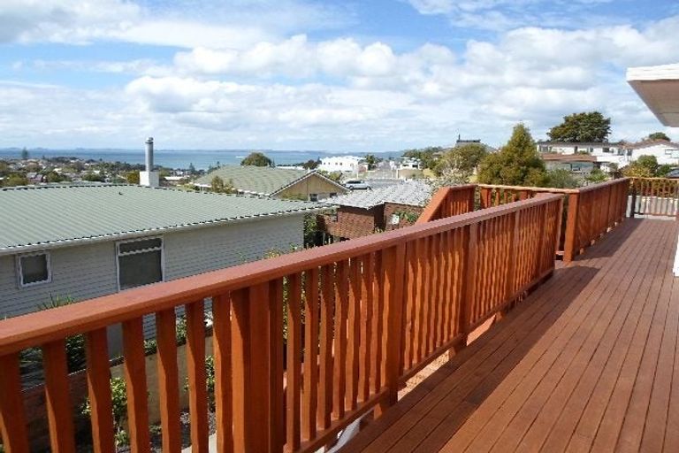 Photo of property in 3 Tudor Place, Mairangi Bay, Auckland, 0630