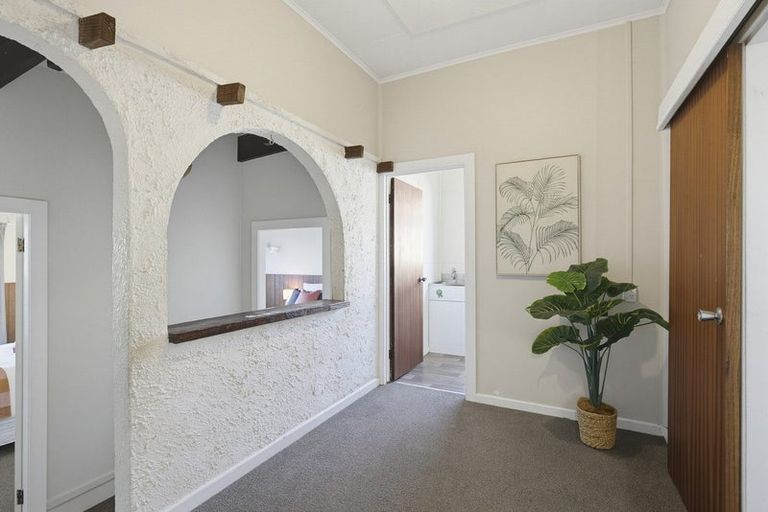 Photo of property in 94 Kauri Street, Miramar, Wellington, 6022