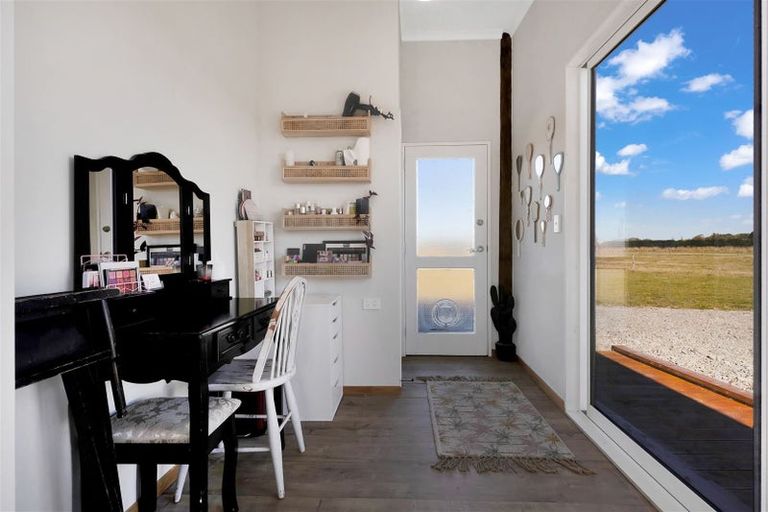 Photo of property in 1423 Poyntzs Road, West Eyreton, Rangiora, 7475