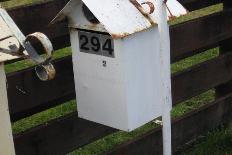 Photo of property in 294a Wellington Road, Wainuiomata, Lower Hutt, 5014