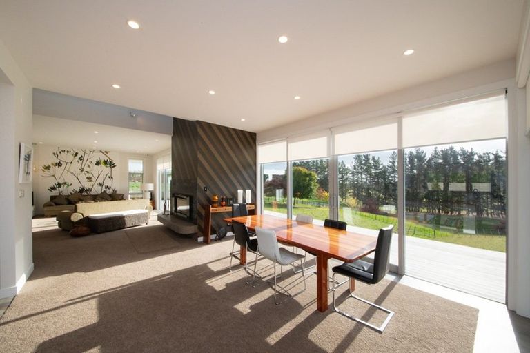 Photo of property in 49 Tutakarae Road, Kelvin Grove, Palmerston North, 4470