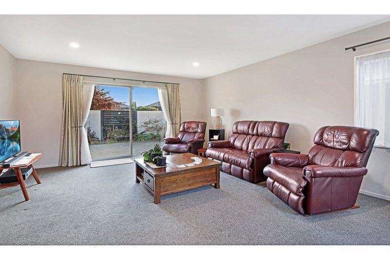 Photo of property in 54 Papawai Drive, Rangiora, 7400