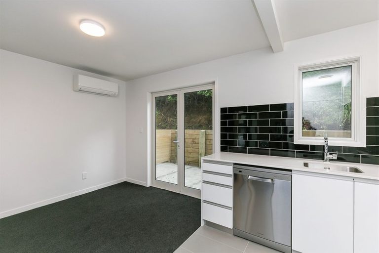 Photo of property in 7/74 Derwent Street, Island Bay, Wellington, 6023