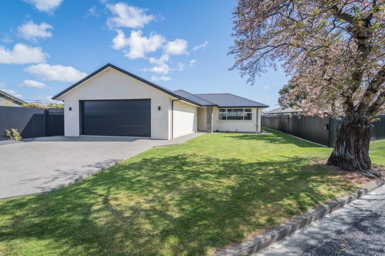 Photo of property in 16 Fox Street, Temuka, 7920