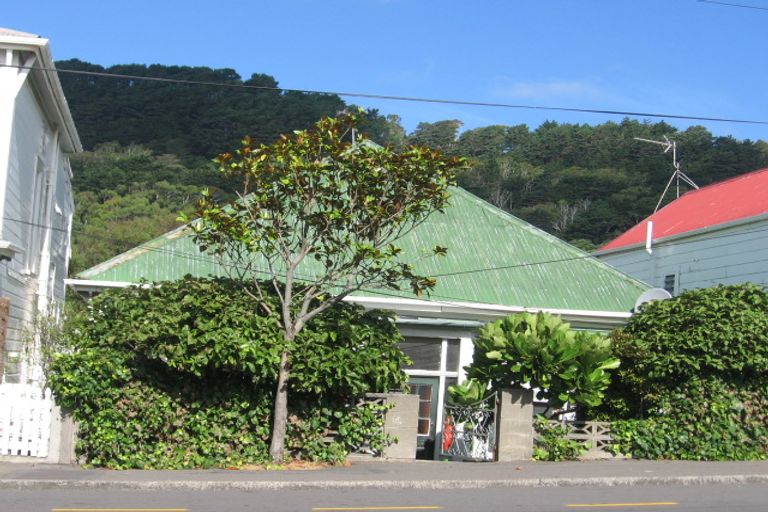 Photo of property in 51 Brougham Street, Mount Victoria, Wellington, 6011