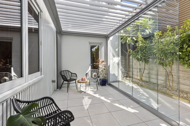 Photo of property in 33 Boardwalk Lane, Seatoun, Wellington, 6022