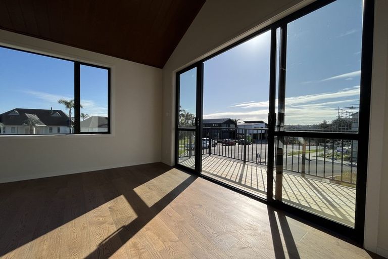 Photo of property in 1 Turbine Way, Hobsonville, Auckland, 0616