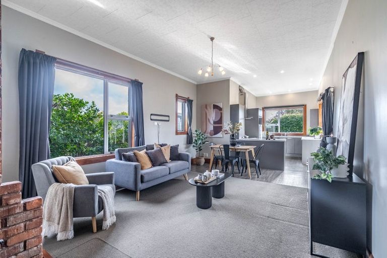 Photo of property in 100 Robertson Street, Richmond, Invercargill, 9810