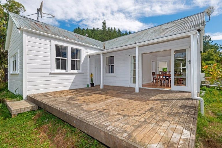 Photo of property in 784 Glenroy Road, Whangara, Gisborne, 4073