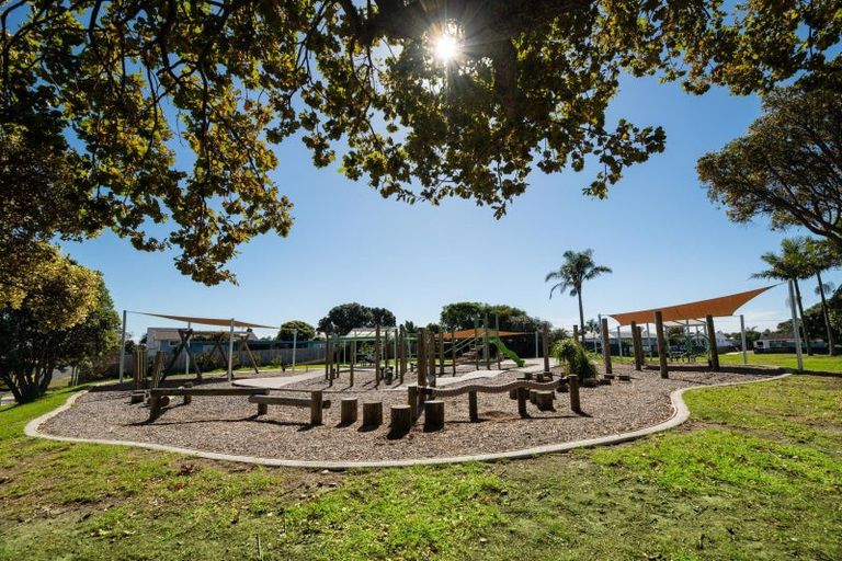 Photo of property in 60 Gloucester Road, Mount Maunganui, 3116