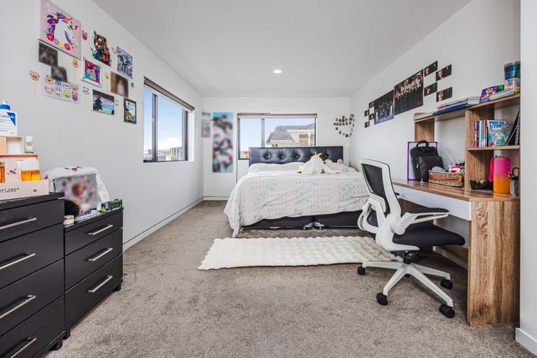 Photo of property in 32 Helianthus Avenue, Flat Bush, Auckland, 2019