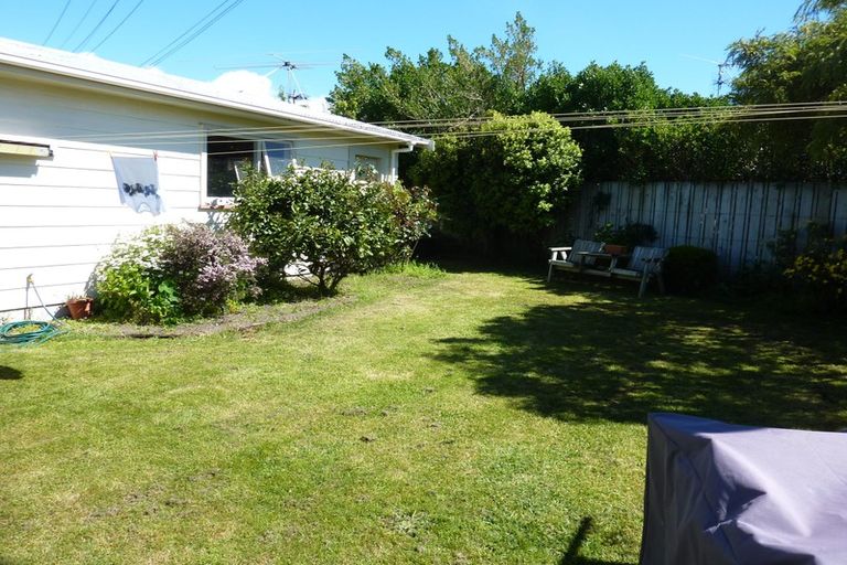 Photo of property in 6 Wayside, Miramar, Wellington, 6022