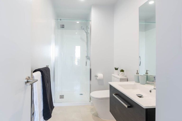 Photo of property in Frank Sargeson Apts, 504/80 Anzac Street, Takapuna, Auckland, 0622