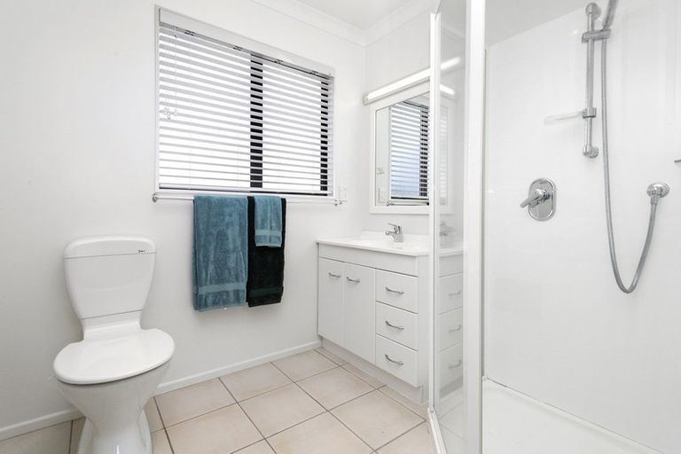 Photo of property in 40 Navigation Drive, Whitby, Porirua, 5024