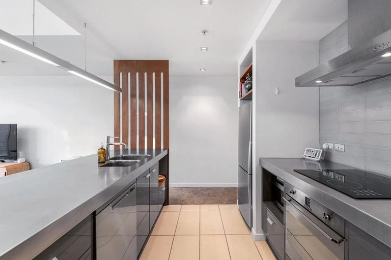 Photo of property in Piermont Apartments, 5c/82 Cable Street, Te Aro, Wellington, 6011