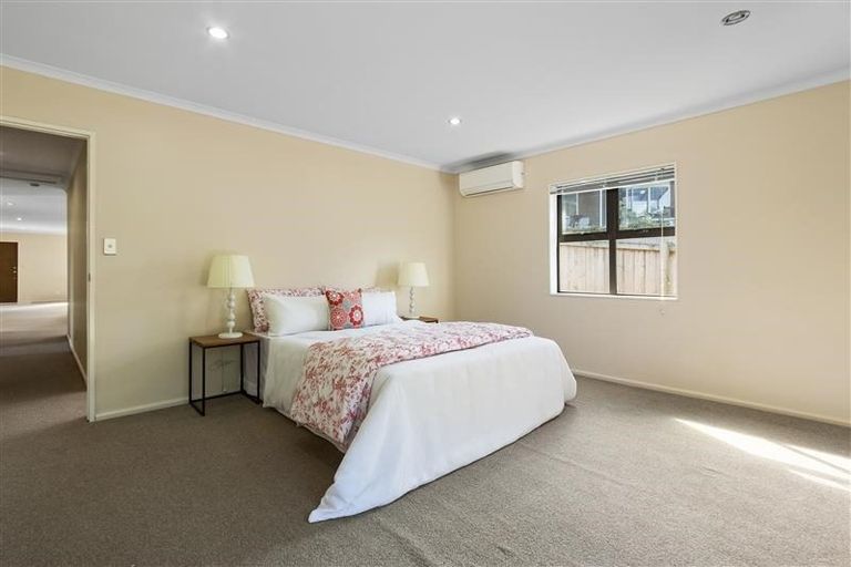 Photo of property in 84 Tiriwa Drive, Massey, Auckland, 0614