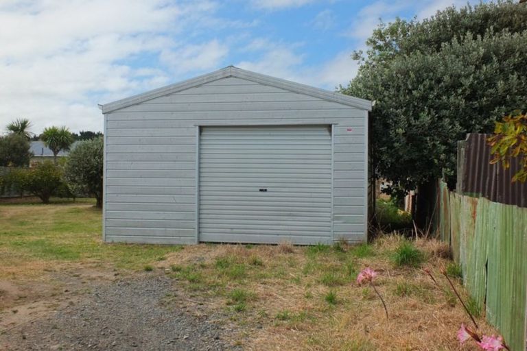 Photo of property in 15 Seabury Avenue, Foxton Beach, Foxton, 4815