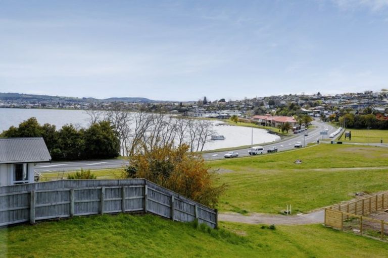 Photo of property in 1/5 The Moorings, Two Mile Bay, Taupo, 3330