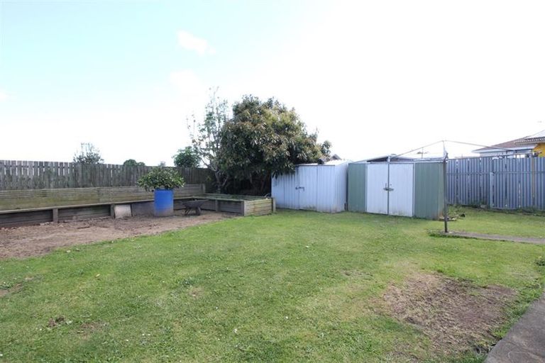 Photo of property in 81 Palmers Road, Clendon Park, Auckland, 2103