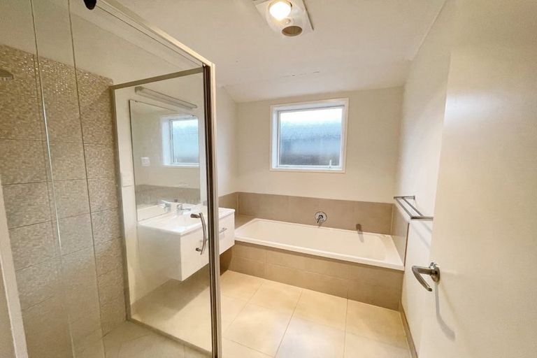 Photo of property in 6 Wellfield Drive, Papakura, 2110