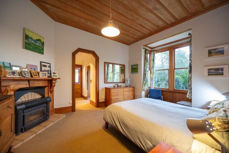 Photo of property in 98 Taonui Road, Aorangi, Feilding, 4775