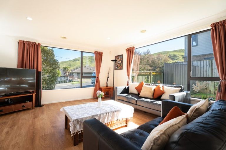Photo of property in 4 Gifford Grove, Churton Park, Wellington, 6037