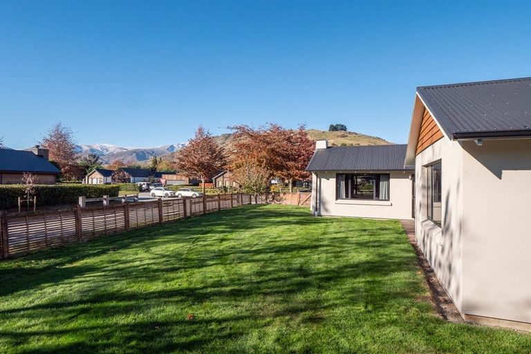 Photo of property in 48 Erskine Street, Lake Hayes, Queenstown, 9304