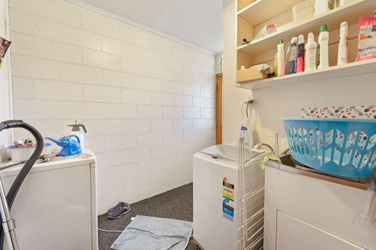 Photo of property in 8c Swan Street, Gore, 9710