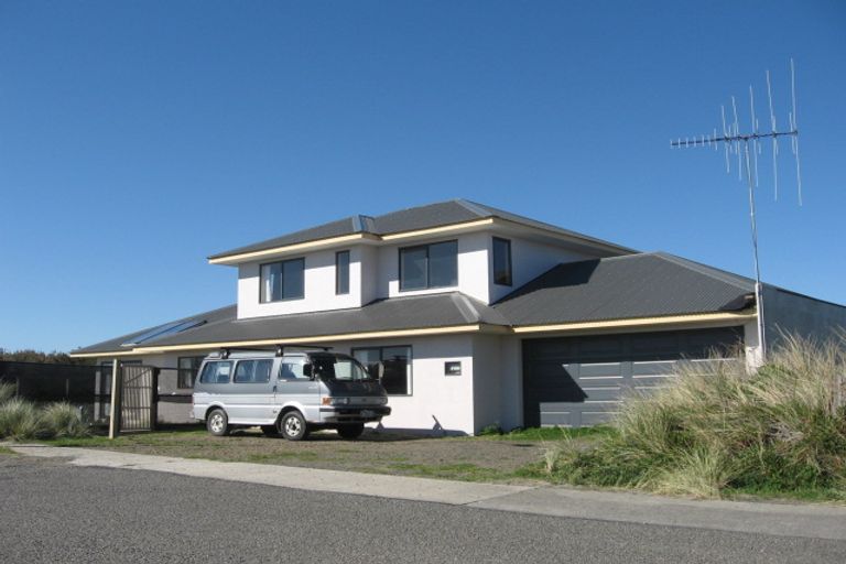 Photo of property in 3 Kawana Grove, Himatangi Beach, Foxton, 4891