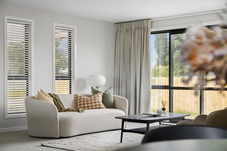 Photo of property in 15 Rubus Street, Wanaka, 9382