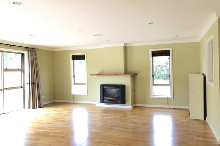 Photo of property in 268 Matua Road, Kumeu, 0891