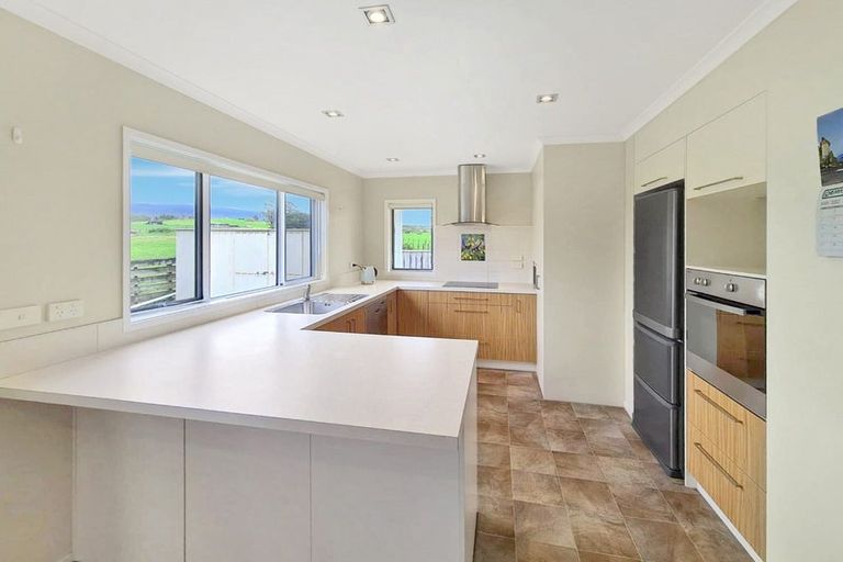 Photo of property in 1256 Frankley Road, Hurworth, New Plymouth, 4371