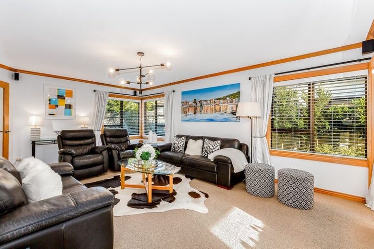 Photo of property in 19 Hinau Street, Woburn, Lower Hutt, 5010