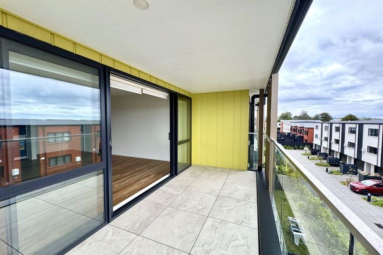 Photo of property in 201/3 Newelm Lane, Flat Bush, 2019