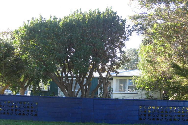 Photo of property in 3 Winton Street, Paraparaumu Beach, Paraparaumu, 5032