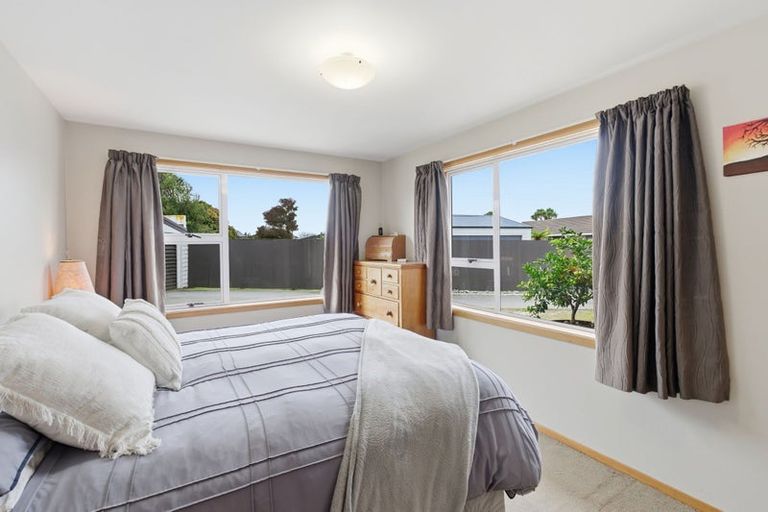 Photo of property in 16 Pethig Place, Halswell, Christchurch, 8025