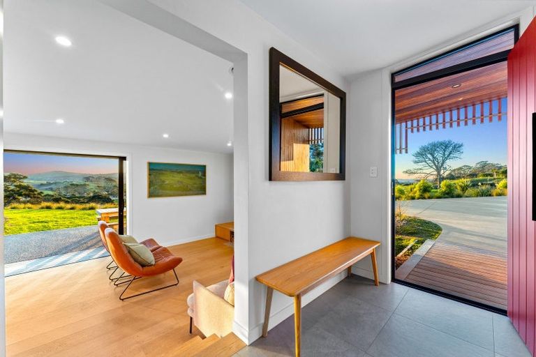 Photo of property in 94 Amreins Road, Waitakere, Henderson, 0782