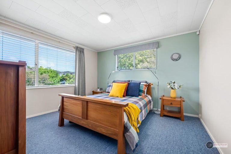 Photo of property in 74 Tirohanga Road, Tirohanga, Lower Hutt, 5010